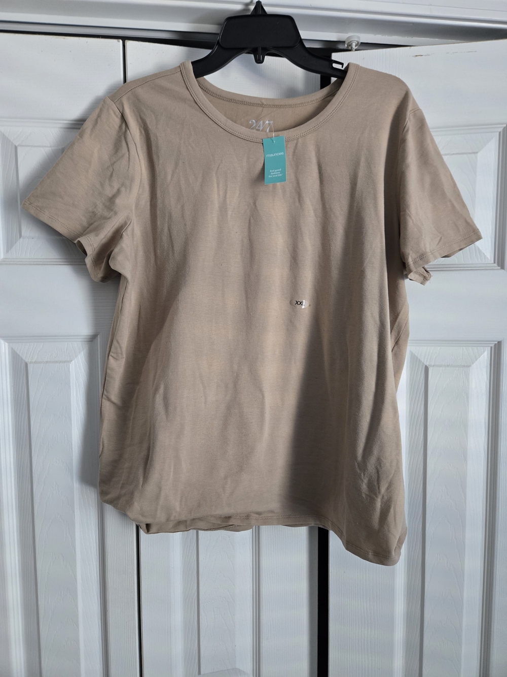 NWT Maurices Short Sleeve Crew Tee - Beige